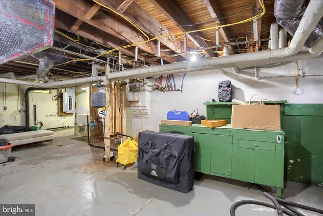 310 W CARACAS AVE, Hershey, PA 17033