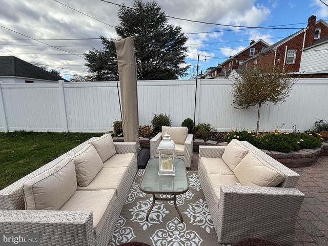 310 W CARACAS AVE, Hershey, PA 17033