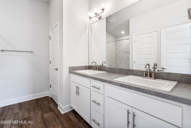 8339 HELMSLEY Boulevard, Jacksonville, FL 32219