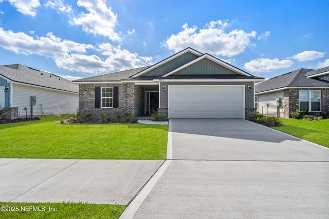 8339 HELMSLEY Boulevard, Jacksonville, FL 32219