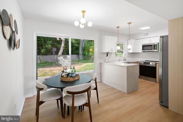 21 GLENVIEW LN, Willingboro, NJ 08046