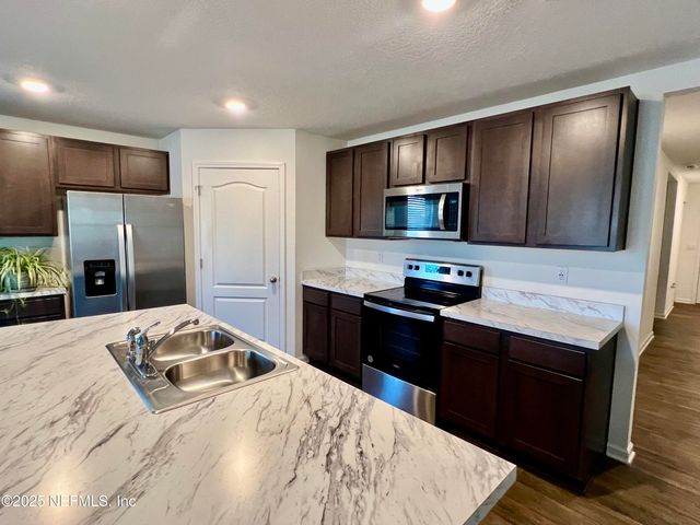 12659 EUROPEAN BEECH Road, Jacksonville, FL 32218