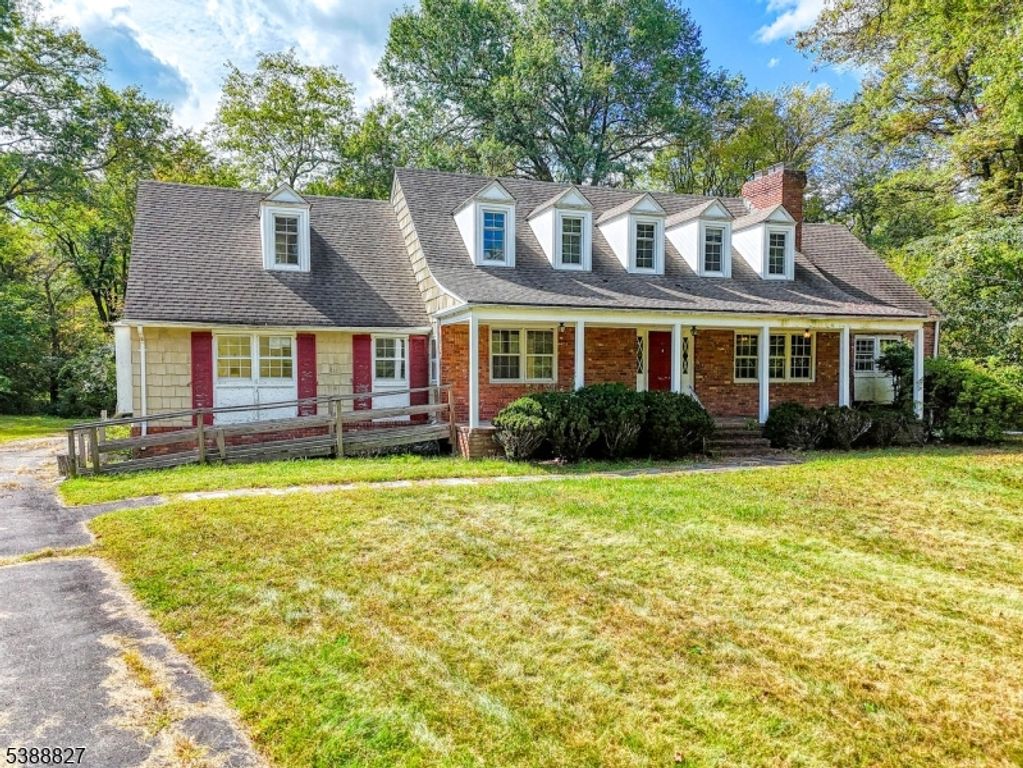 43 Sunlit Dr, Watchung Boro, NJ 07069
