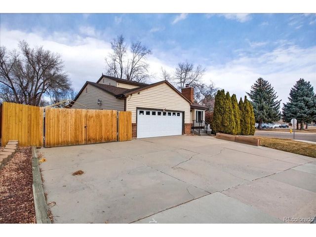 10805 W Alamo Pl, Littleton, CO 80127