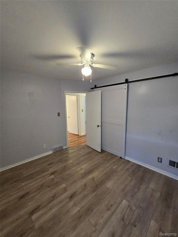 29093 Emerson Street, Inkster, MI 48141