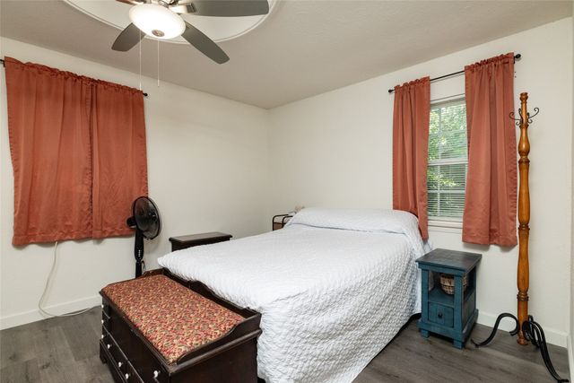 812 Denton Drive, Euless, TX 76039