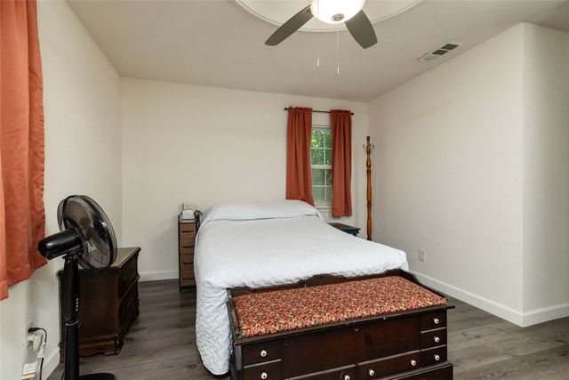 812 Denton Drive, Euless, TX 76039