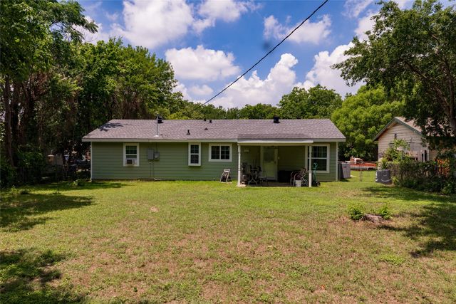 812 Denton Drive, Euless, TX 76039