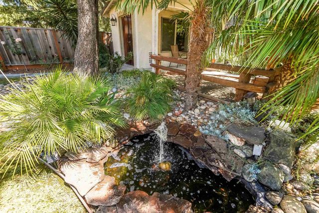 327 Brookview Way, Hayward, CA 94544