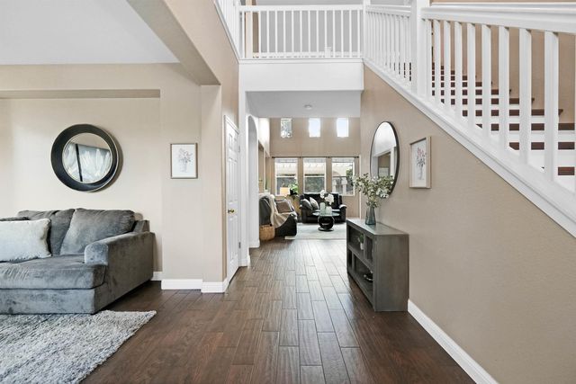 327 Brookview Way, Hayward, CA 94544