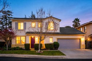 327 Brookview Way, Hayward, CA 94544