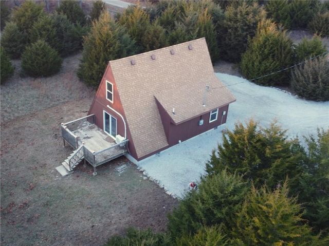 62 Maple Drive, Linn Valley, KS 66040