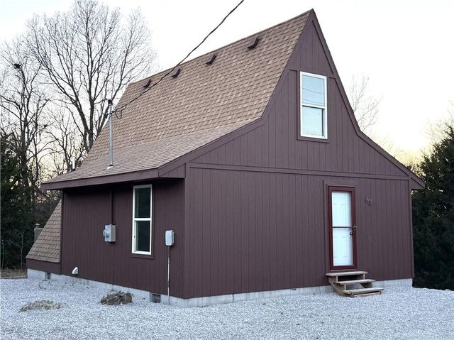 62 Maple Drive, Linn Valley, KS 66040