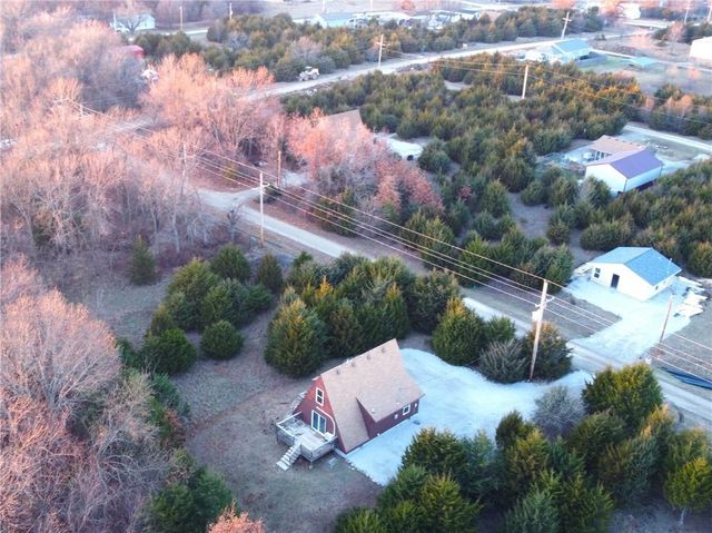 62 Maple Drive, Linn Valley, KS 66040