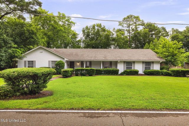 1940 Sheffield Drive, Jackson, MS 39211