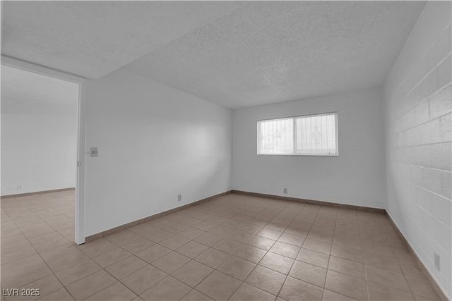 555 South Royal Crest Circle 2, Las Vegas, NV 89169