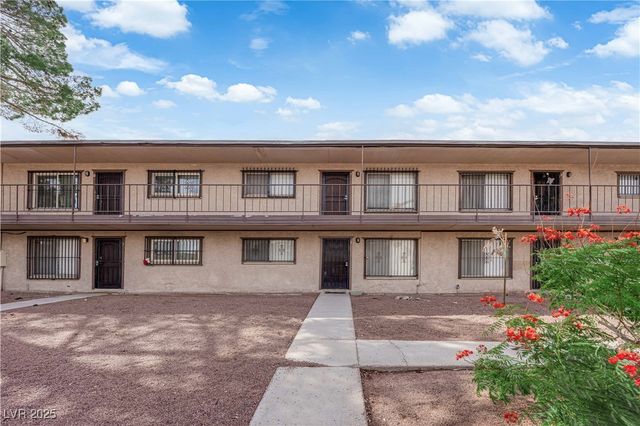 555 South Royal Crest Circle 2, Las Vegas, NV 89169