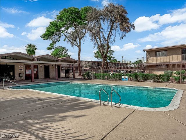 555 South Royal Crest Circle 2, Las Vegas, NV 89169