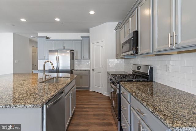 11337 FLAG CT, White Plains, MD 20695