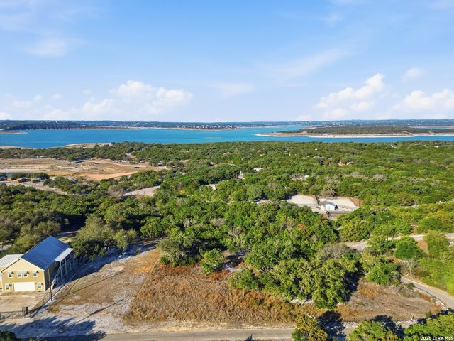 1308 Sunny Side Dr, Canyon Lake, TX 78133