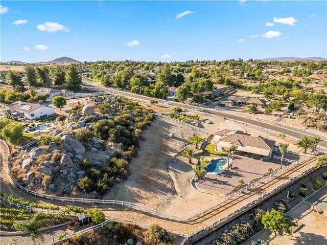 17671 Big Sky Circle, Perris, CA 92570