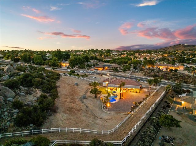 17671 Big Sky Circle, Perris, CA 92570