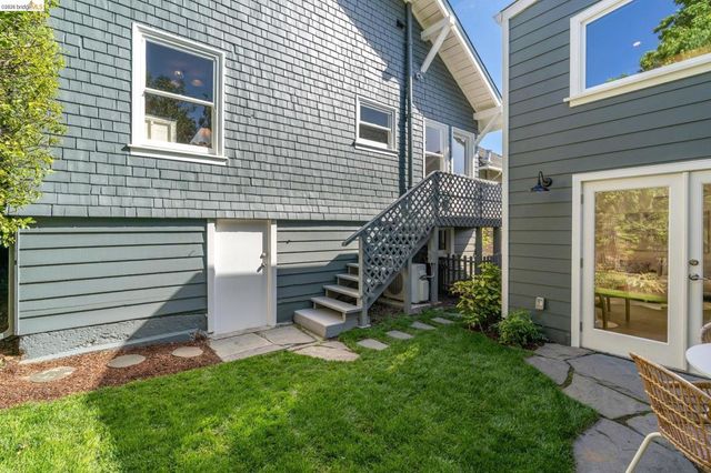 5451 Lawton Ave, Oakland, CA 94618