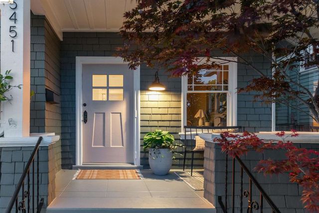 5451 Lawton Ave, Oakland, CA 94618