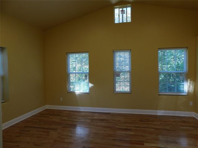 424 E 11TH Street, Erie, PA 16503