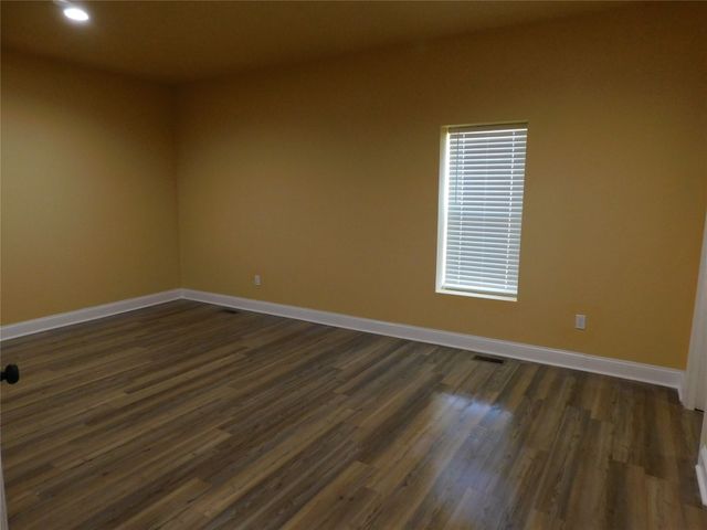 424 E 11TH Street, Erie, PA 16503