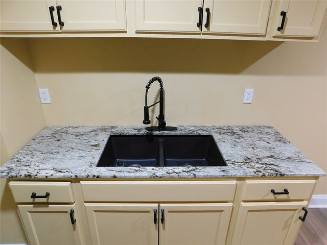 424 E 11TH Street, Erie, PA 16503