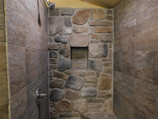 424 E 11TH Street, Erie, PA 16503