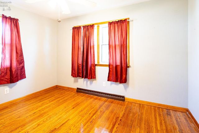 1620 Owen Rd, Northwood, OH 43619