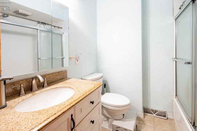 1620 Owen Rd, Northwood, OH 43619