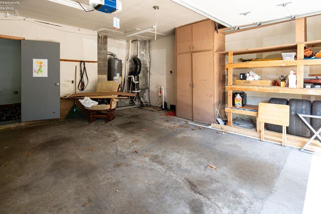 1620 Owen Rd, Northwood, OH 43619