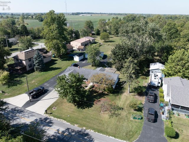 1620 Owen Rd, Northwood, OH 43619