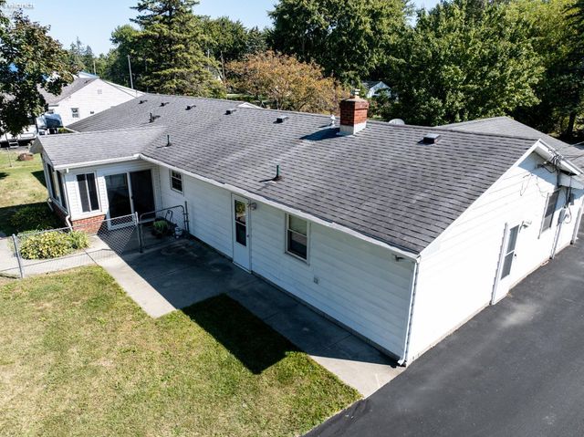 1620 Owen Rd, Northwood, OH 43619