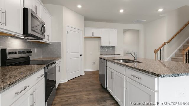 947 Misty Creek Drive, Aberdeen, NC 28315