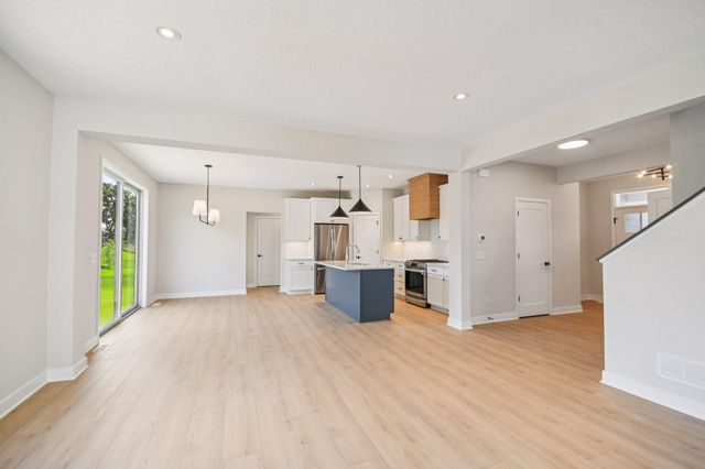 6135 Harkness Lane S, Cottage Grove, MN 55016