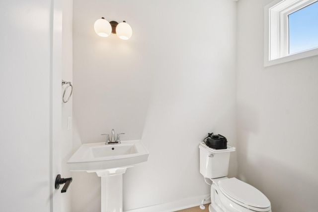 6135 Harkness Lane S, Cottage Grove, MN 55016