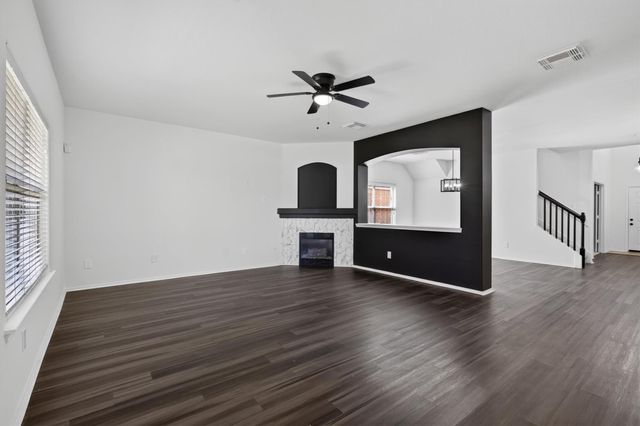 206 Unique Court, Rosharon, TX 77583