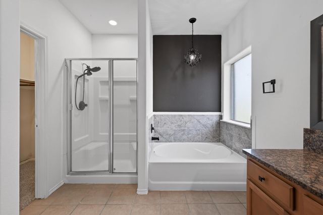 206 Unique Court, Rosharon, TX 77583