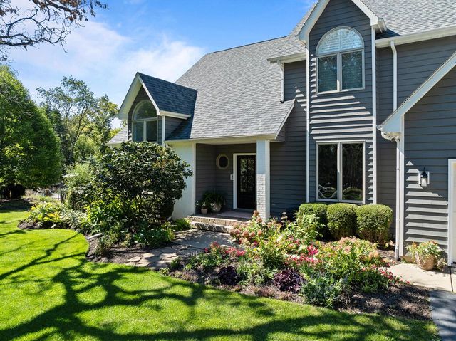 2380 Partridge Woods COURT, Burlington, WI 53105