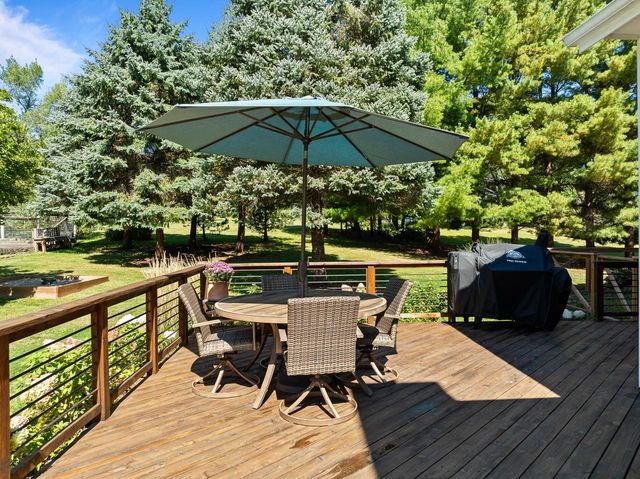 2380 Partridge Woods COURT, Burlington, WI 53105