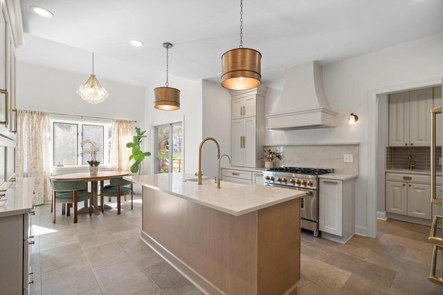 2380 Partridge Woods COURT, Burlington, WI 53105