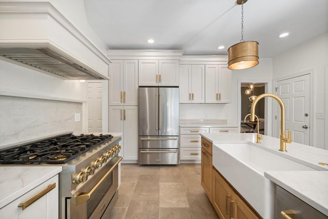 2380 Partridge Woods COURT, Burlington, WI 53105