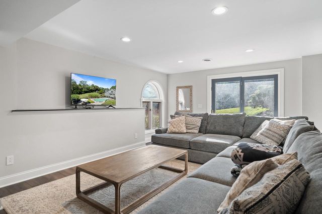 2380 Partridge Woods COURT, Burlington, WI 53105