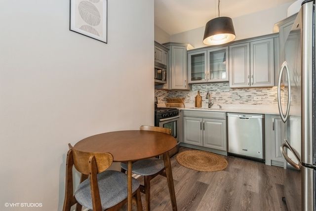 340 W Superior Street 609, Chicago, IL 60654