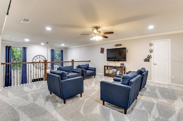 6805 Blake Drive, Arlington, TX 76001