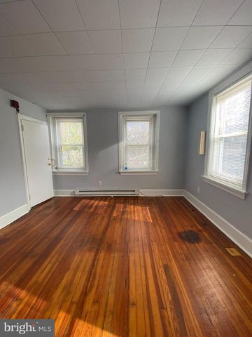 6158 LEBANON AVE, Philadelphia, PA 19151